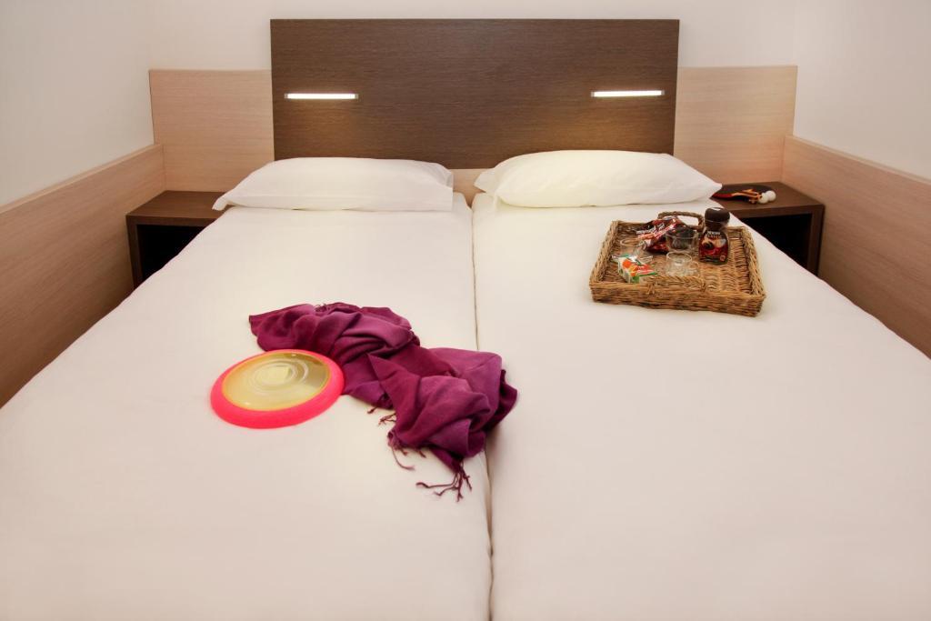 Residence Maroadi Torbole Sul Garda Kamer foto