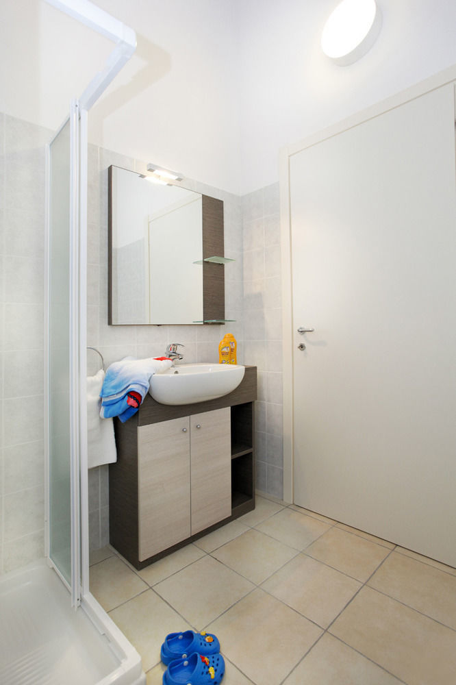 Residence Maroadi Torbole Sul Garda Buitenkant foto